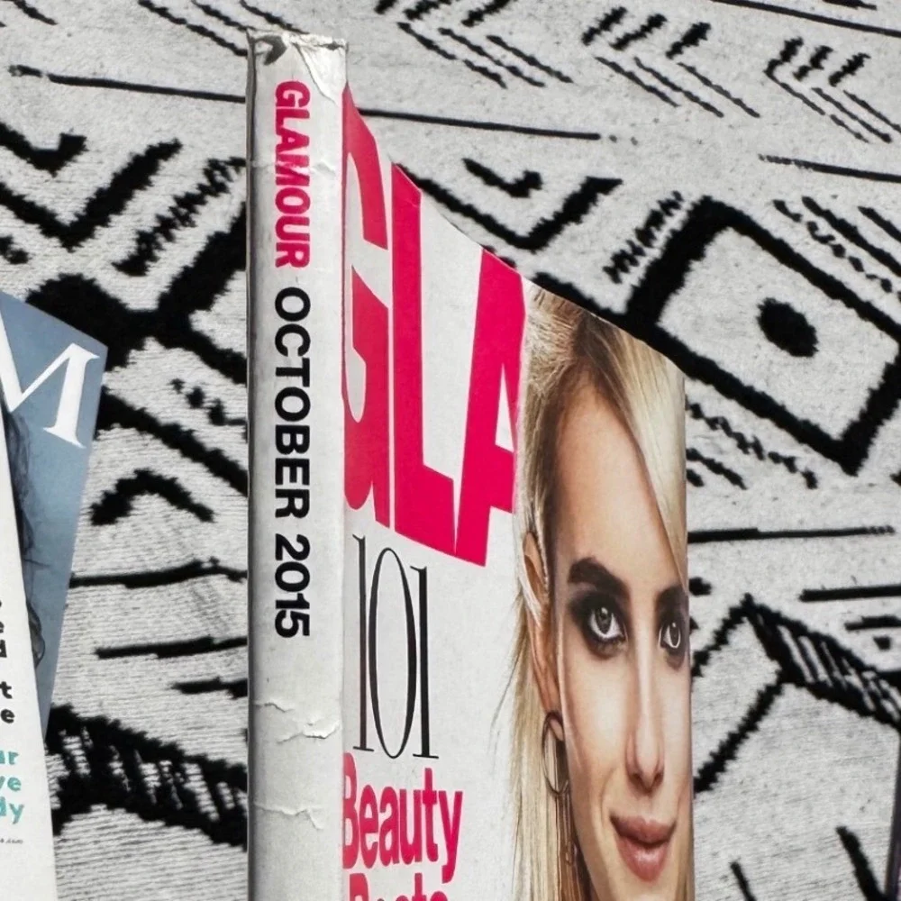 Glamour Magazine October 2015 Emma Roberts Scream Queens Fall Fashion Beauty